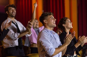 中欧体育-内马尔迎来五赛季出色发挥，德国队观众热烈欢呼！